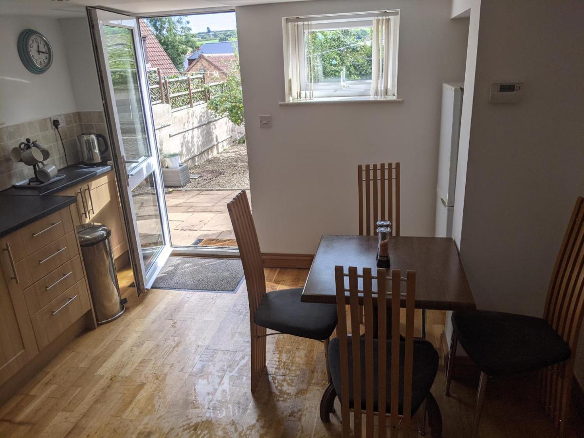 Whitby House Retreat Sleeps 12 Apartment Sleights Ngoại thất bức ảnh