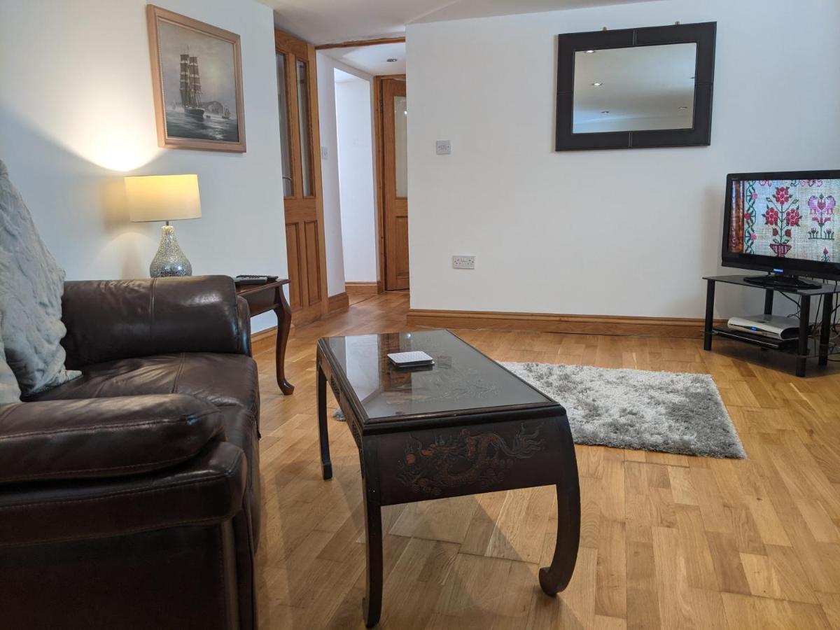 Whitby House Retreat Sleeps 12 Apartment Sleights Ngoại thất bức ảnh