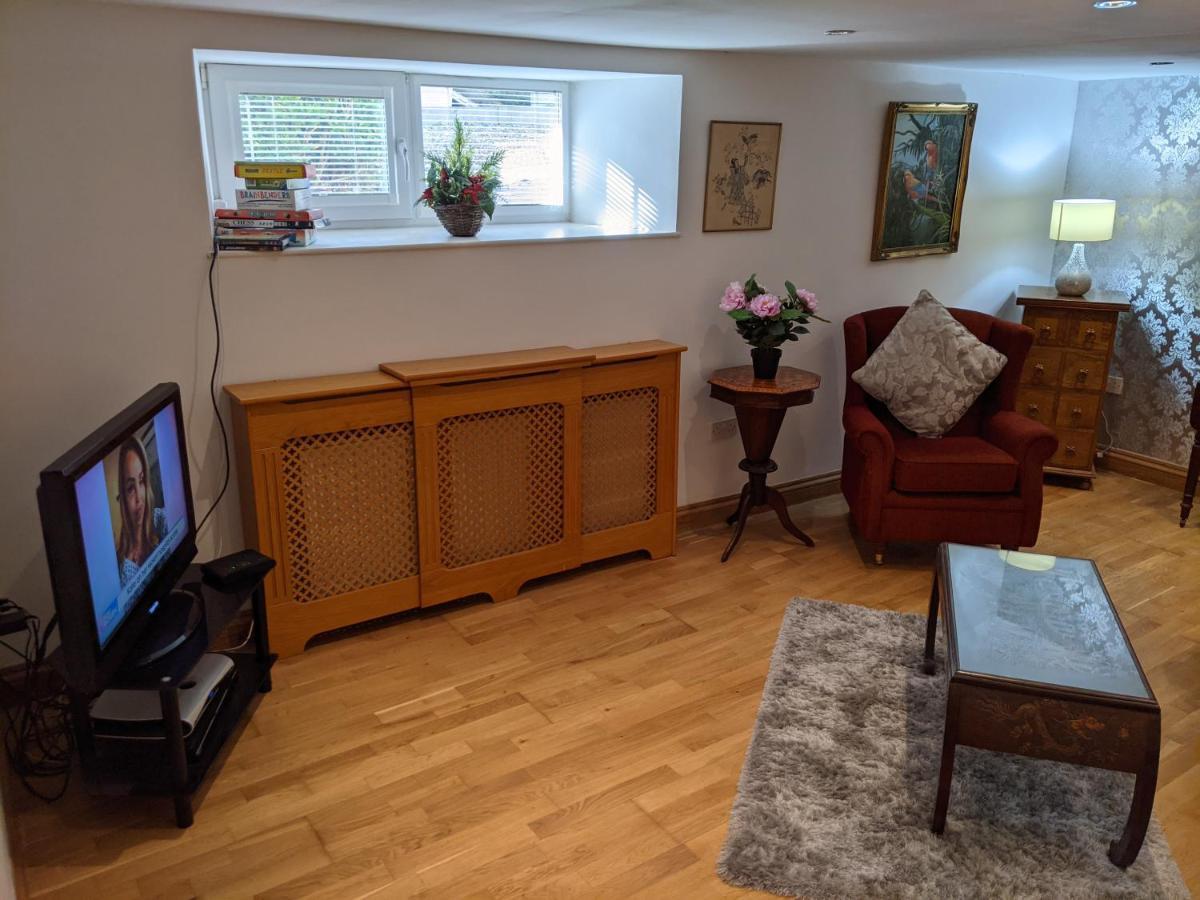 Whitby House Retreat Sleeps 12 Apartment Sleights Ngoại thất bức ảnh